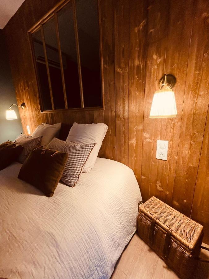 La Cabane Affranchie Moussy  Bagian luar foto